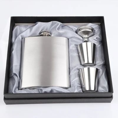 304 roestvrij staal Hip Flask Set voor alcohol Matte Zwart Capaciteit 1 oz 2 oz 3 oz 4 oz 5 oz