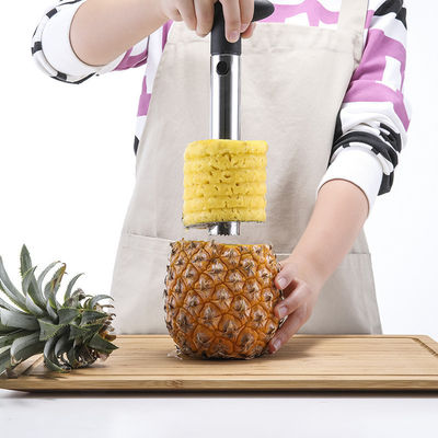 Roestvrij staal 304 Ananas Corer Slicer Fast Kitchen Gadget voor eenvoudige kern verwijdering