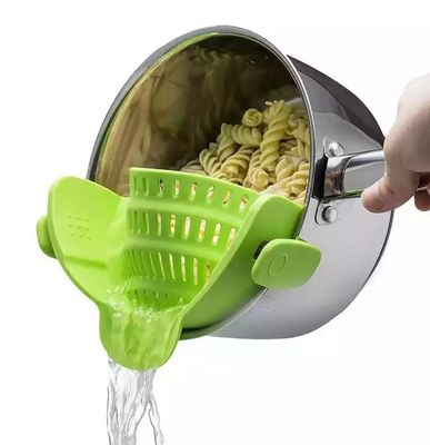 Verstelbare Snap N Strain Pot Strainer en Pasta Strainer Flexibel siliconen materiaal