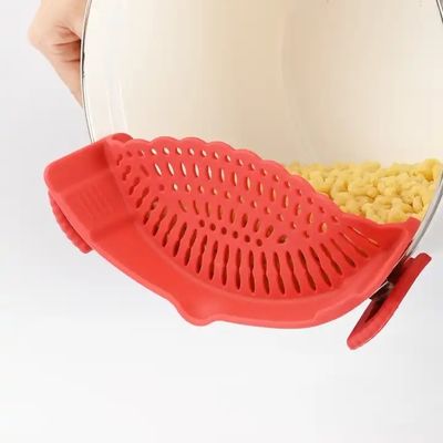 Verstelbare Snap N Strain Pot Strainer en Pasta Strainer Flexibel siliconen materiaal