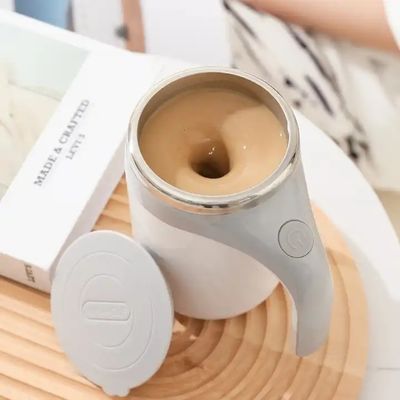 380 ml capaciteit roestvrij staal geïsoleerde auto-magnetische mok met zelf roeren functie