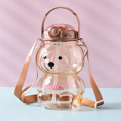 Zomerstudenten moeten schattig teddybeer hebben waterfles met stro en grote capaciteit