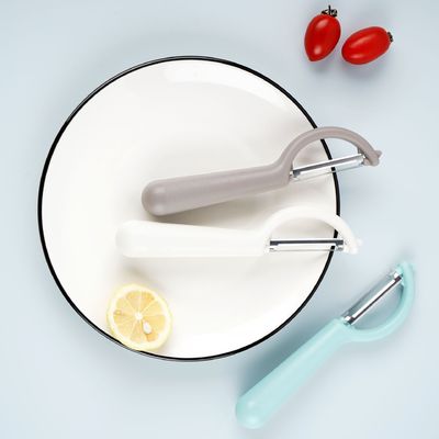 Goede greep Draaiblaad Groentenpeeler voor perfect geschilde groenten en fruit 38g