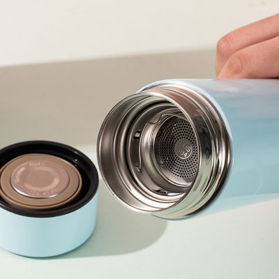 Op maat gemaakte intelligente digitale LED-waterfles Flask Thee-infuser Vacuüm geïsoleerde thermosfles met deksel